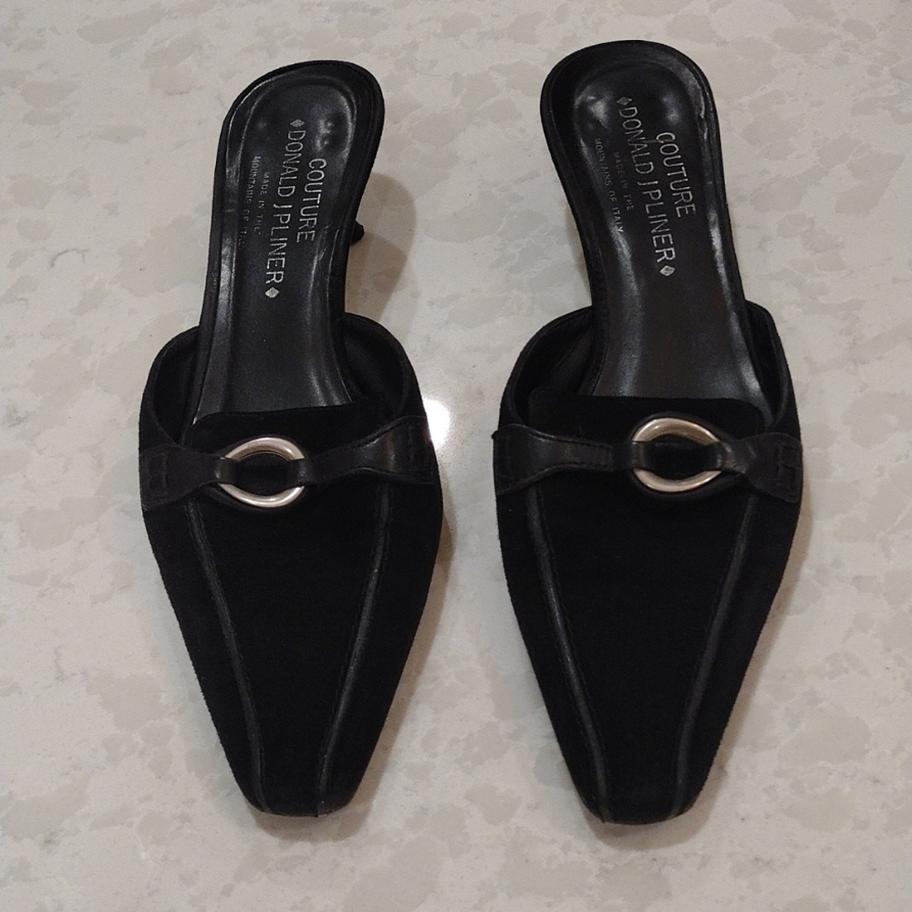 Donald J Pliner. Black Suede Mules.             Size 7.5M.